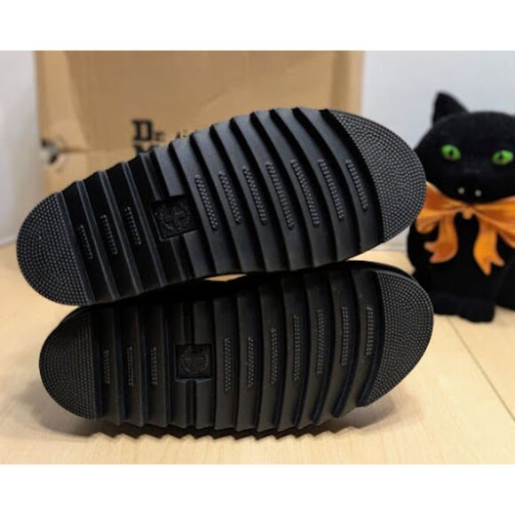 Dr. Martens Olson Grey Tumbled Nubuck Leather Gladiator Zip Sandals UK 5 NIB - Picture 10 of 14